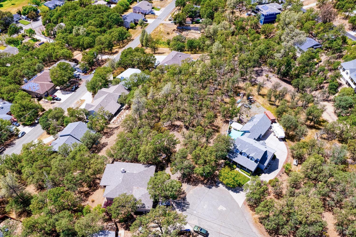 Detail Gallery Image 14 of 20 For 17934 Moon Hill Ct, Hidden Valley Lake,  CA 95467 - – Beds | – Baths