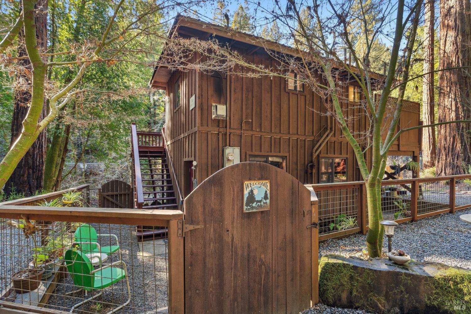 Detail Gallery Image 3 of 25 For 2 Wildwood Ln, Cazadero,  CA 95421 - 1 Beds | 2 Baths