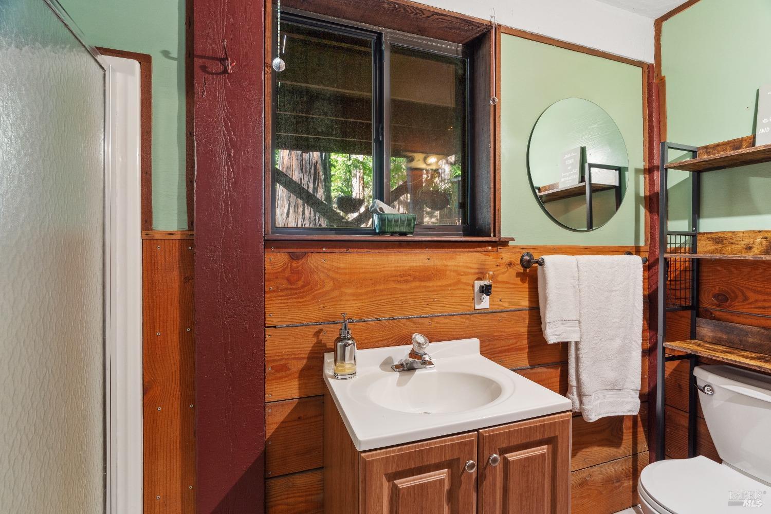 Detail Gallery Image 14 of 25 For 2 Wildwood Ln, Cazadero,  CA 95421 - 1 Beds | 2 Baths