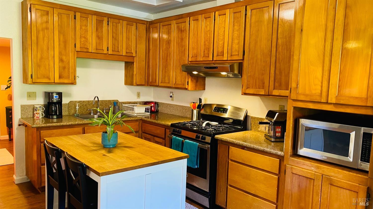 Detail Gallery Image 19 of 43 For 6185 Cazadero Hwy, Cazadero,  CA 95421 - 3 Beds | 2/1 Baths