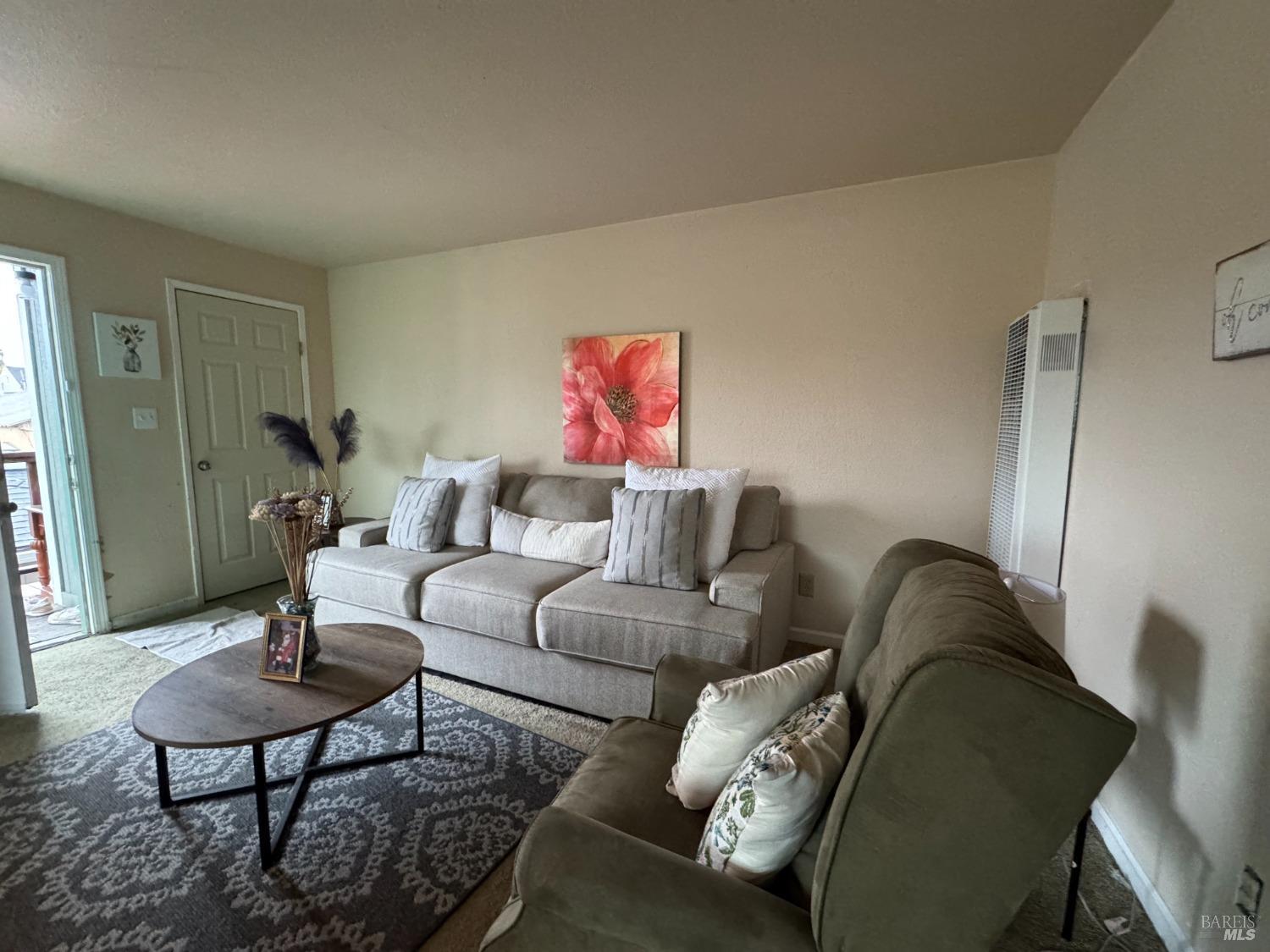 Reis Avenue, Vallejo, California image 3