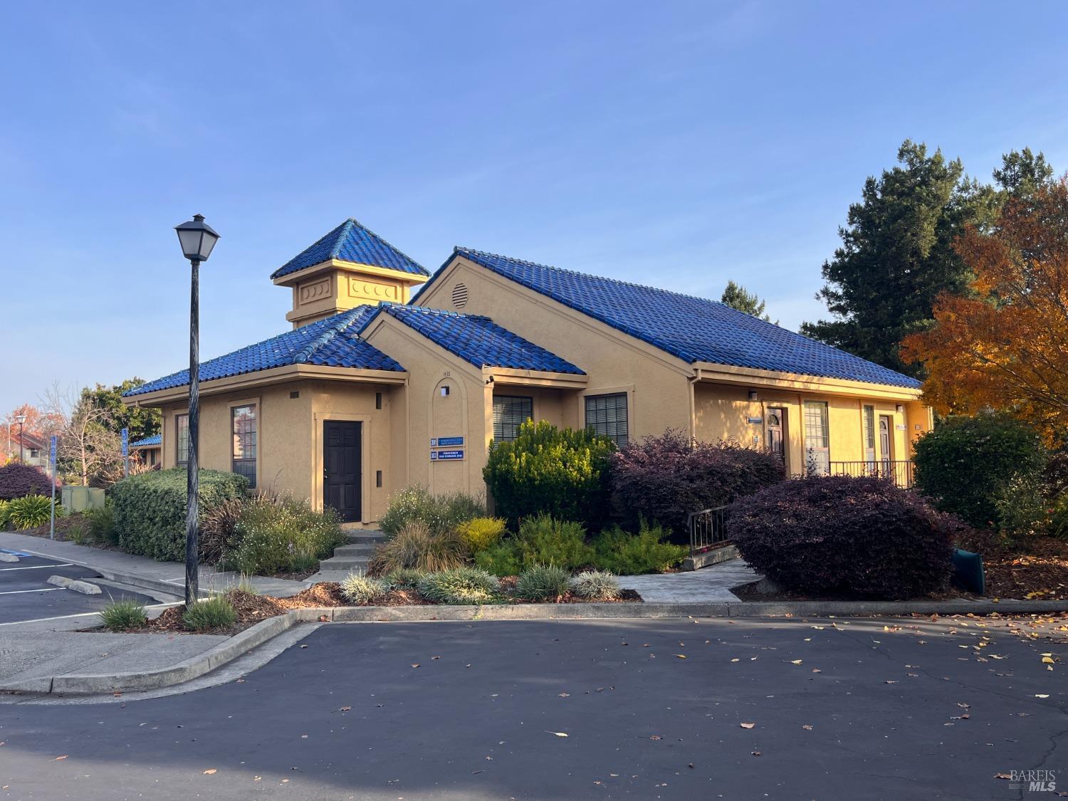 Detail Gallery Image 1 of 18 For 1436 Professional Dr #303,  Petaluma,  CA 94954 - – Beds | – Baths