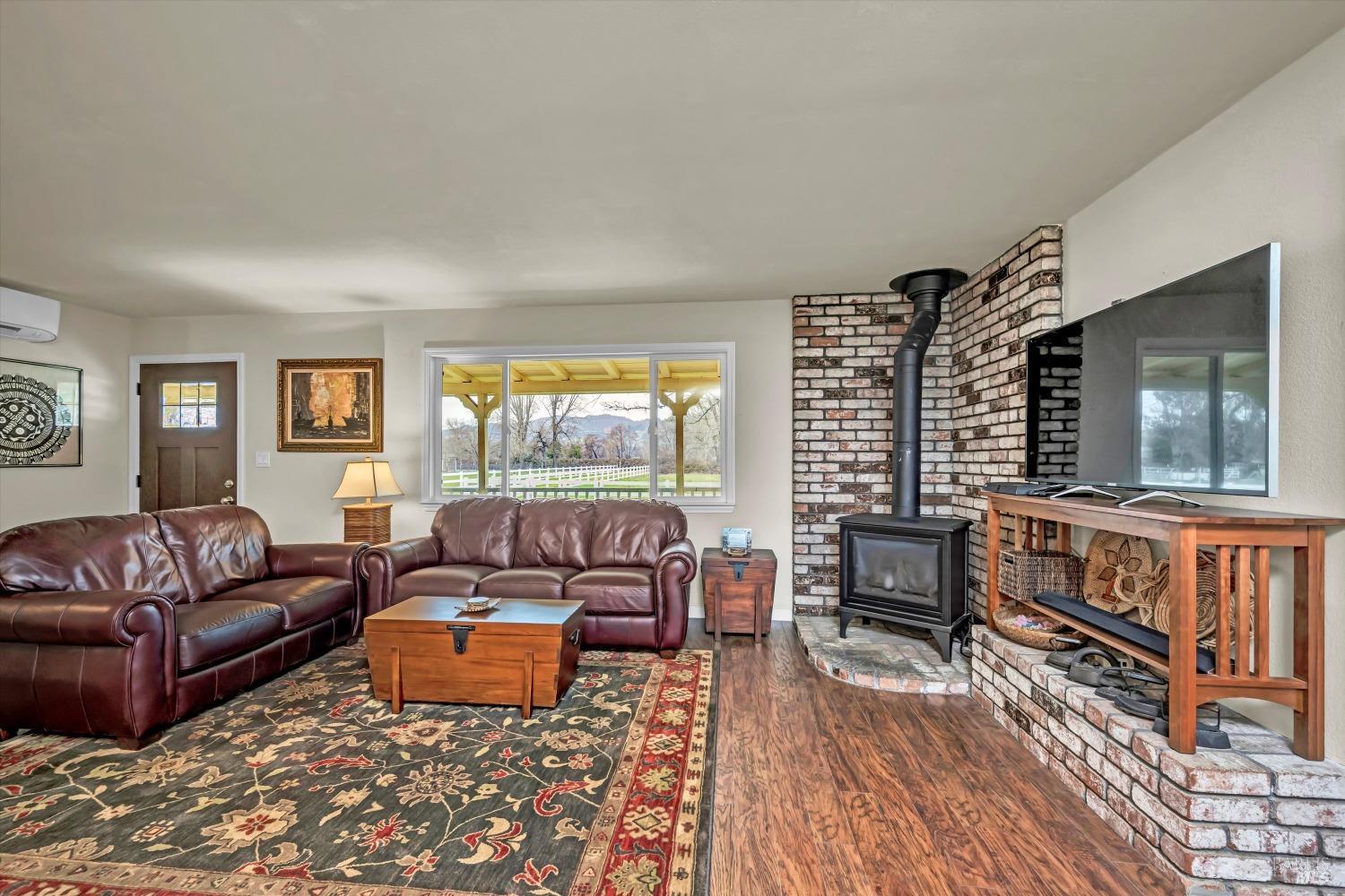Detail Gallery Image 12 of 40 For 12554 Powerhouse Rd, Potter Valley,  CA 95469 - 3 Beds | 2 Baths
