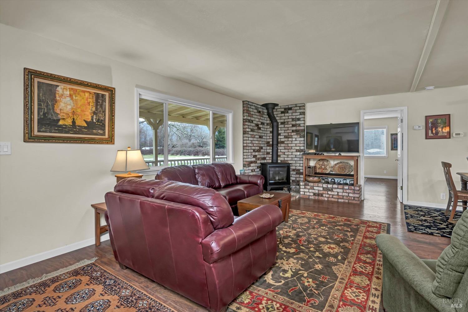Detail Gallery Image 11 of 40 For 12554 Powerhouse Rd, Potter Valley,  CA 95469 - 3 Beds | 2 Baths