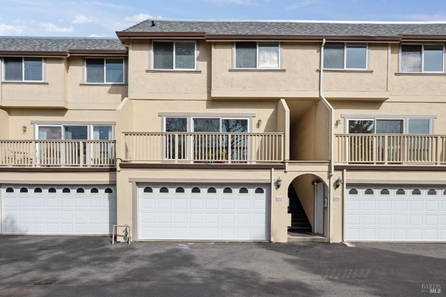 Detail Gallery Image 1 of 1 For 388 Cecilia Way, Tiburon,  CA 94920 - 3 Beds | 2/1 Baths