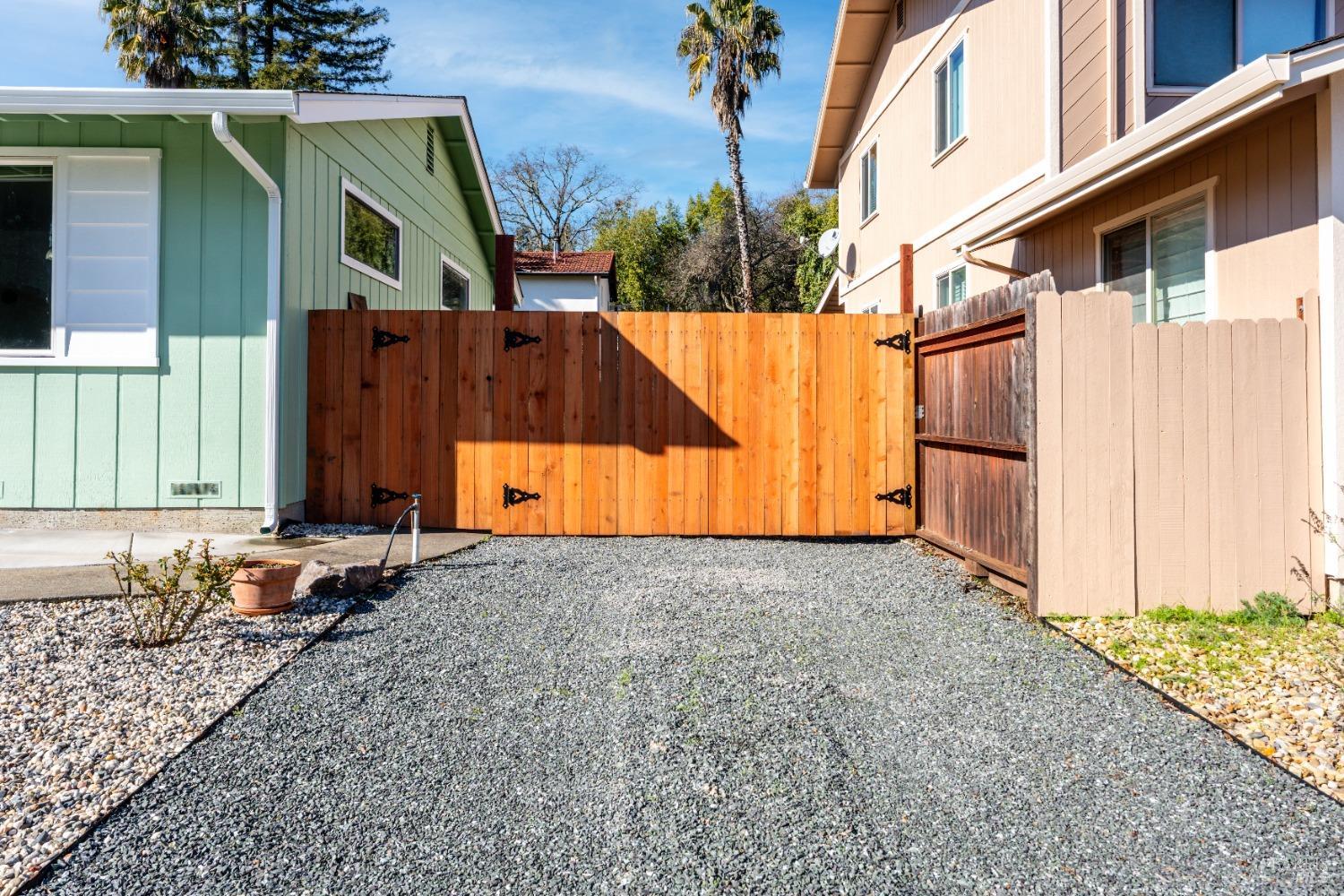 Detail Gallery Image 29 of 30 For 1344 Laurel Ave, Ukiah,  CA 95482 - 3 Beds | 2/1 Baths