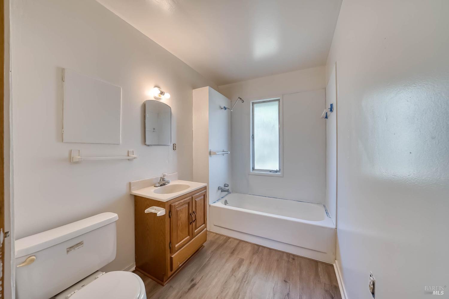 Detail Gallery Image 23 of 52 For 11415 Seigler Springs North Rd, Middletown,  CA 95461 - 3 Beds | 1/1 Baths