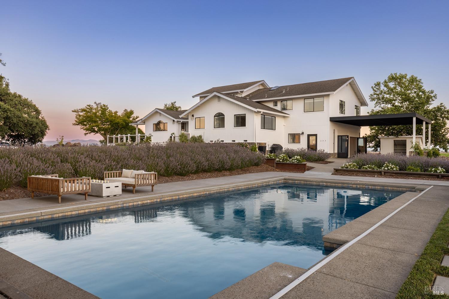 2111 Las Amigas Road