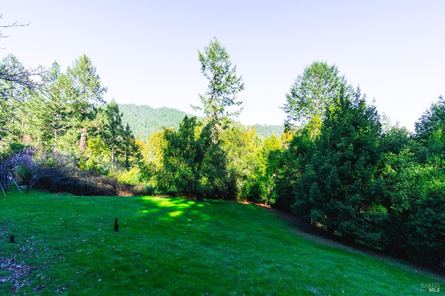 Detail Gallery Image 32 of 44 For 30 Marigold Ln, Forestville,  CA 95436 - 2 Beds | 2 Baths