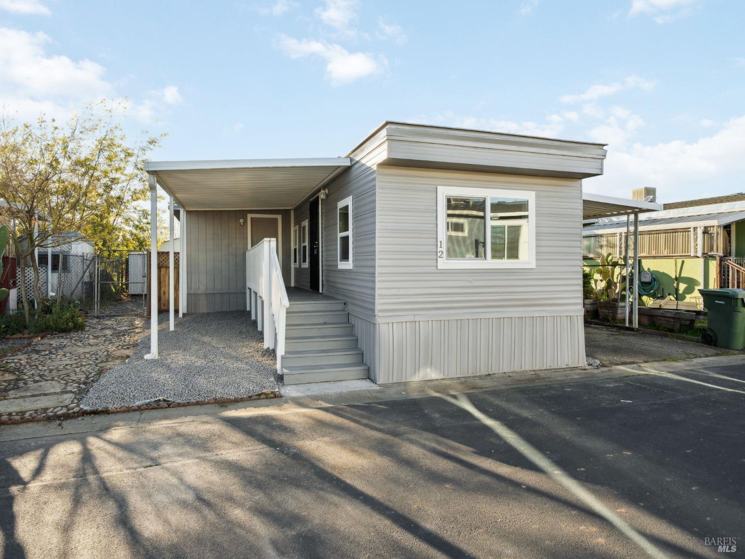 Detail Gallery Image 1 of 1 For 12 Evergreen Ave, Windsor,  CA 95492 - 2 Beds | 2 Baths