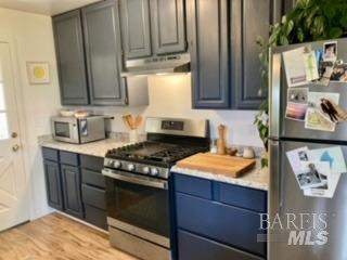 Detail Gallery Image 7 of 24 For 257 Greene St, Mill Valley,  CA 94941 - 2 Beds | 1 Baths