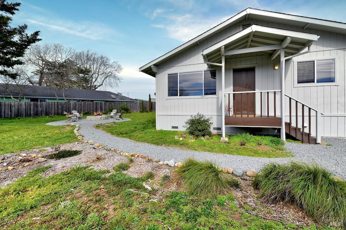 Detail Gallery Image 4 of 32 For 10950 Highway 1 Unkn, Point Reyes Station,  CA 94956 - 3 Beds | 2 Baths