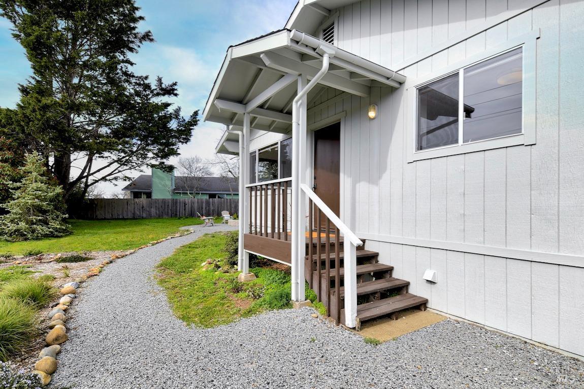 Detail Gallery Image 3 of 32 For 10950 Highway 1 Unkn, Point Reyes Station,  CA 94956 - 3 Beds | 2 Baths