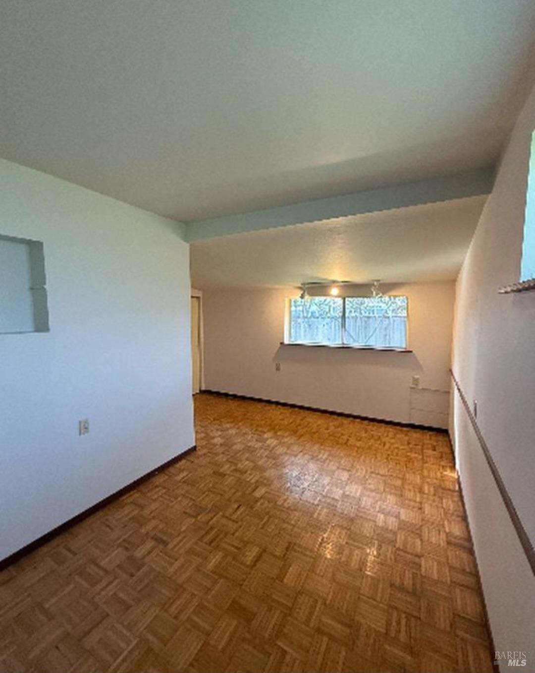 Detail Gallery Image 5 of 6 For 2137 Penny Ln, Napa,  CA 94559 - 3 Beds | 1 Baths