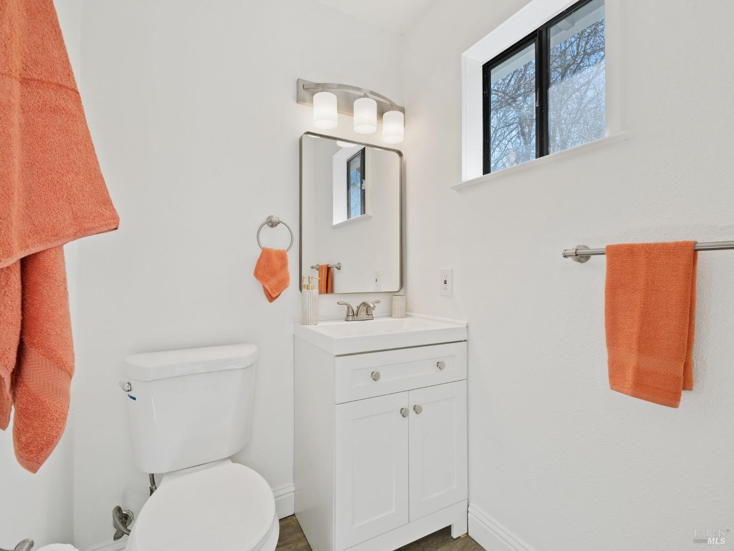 Detail Gallery Image 18 of 37 For 1775 Road B Unkn, Redwood Valley,  CA 95470 - 3 Beds | 2 Baths