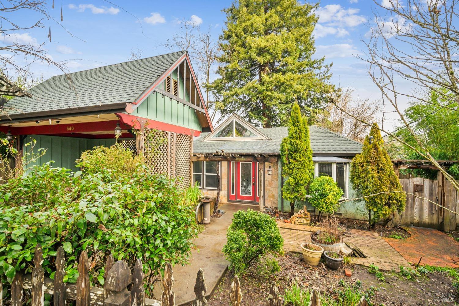 Detail Gallery Image 1 of 1 For 540 W Mendocino Ave, Willits,  CA 95490 - 3 Beds | 1 Baths