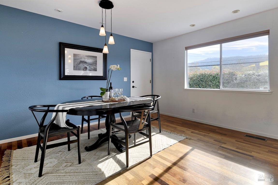 Detail Gallery Image 11 of 32 For 10950 Highway 1 Unkn, Point Reyes Station,  CA 94956 - 3 Beds | 2 Baths