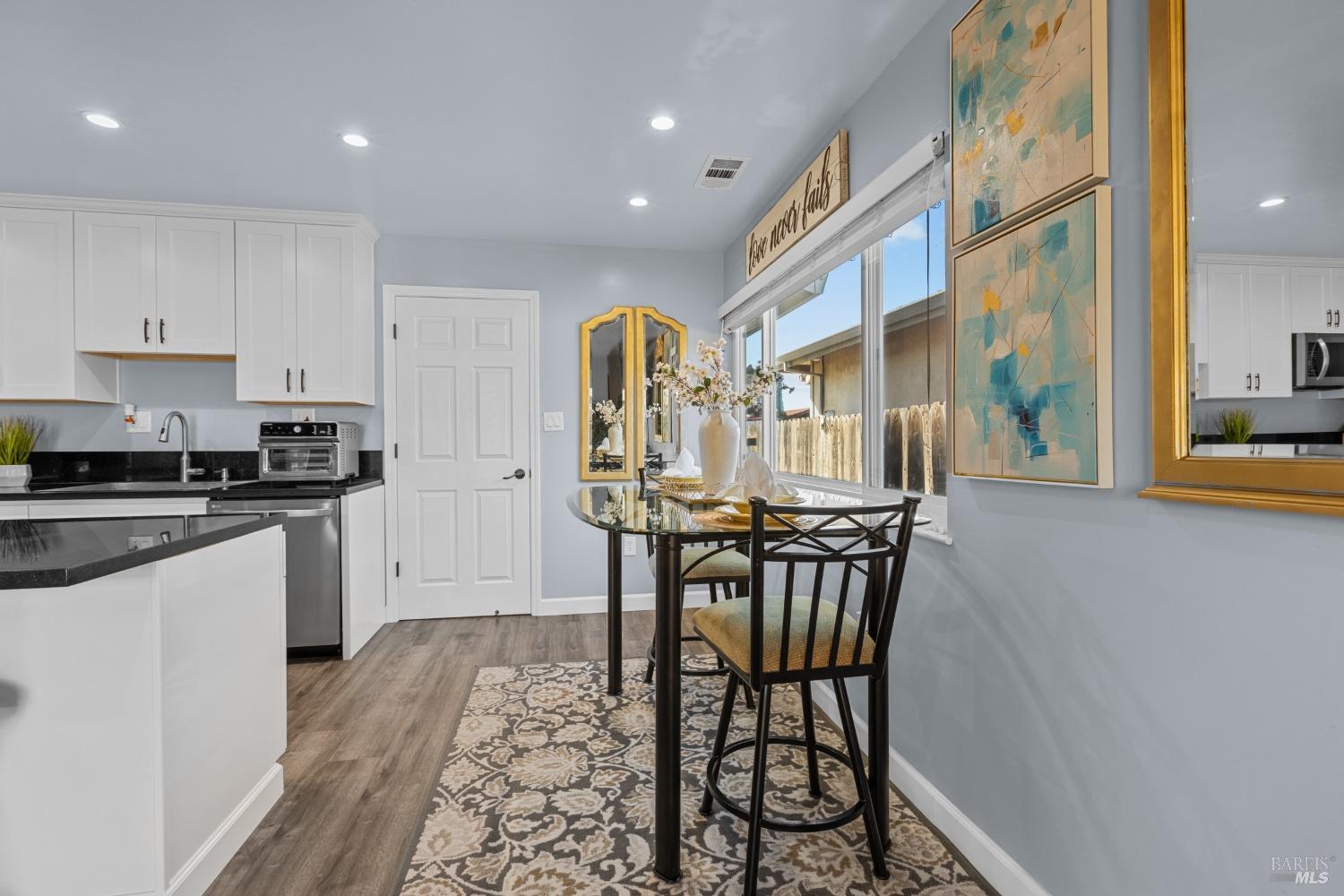 Begonia Boulevard, Fairfield, California image 6