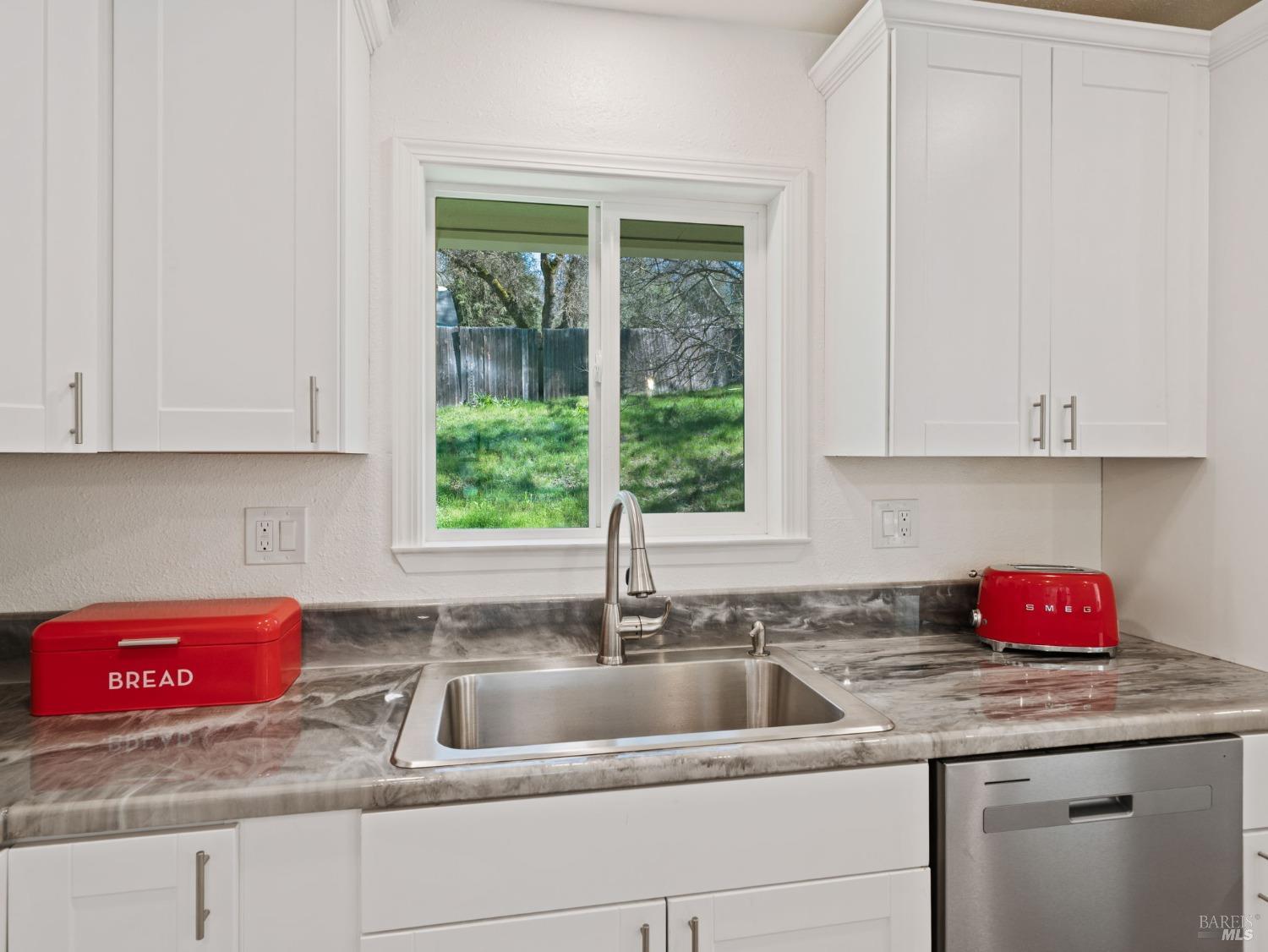 Detail Gallery Image 9 of 37 For 1775 Road B Unkn, Redwood Valley,  CA 95470 - 3 Beds | 2 Baths