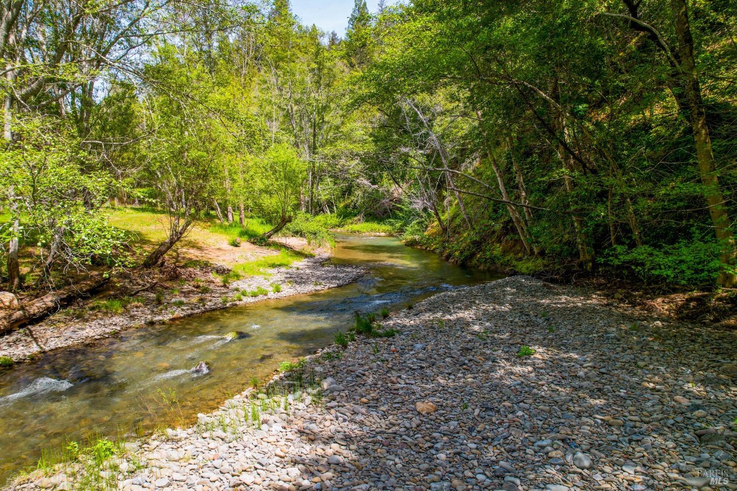 Detail Gallery Image 34 of 43 For 17555 Indian Creek Rd, Philo,  CA 95466 - 2 Beds | 2 Baths