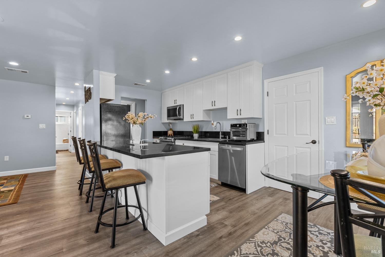 Begonia Boulevard, Fairfield, California image 2