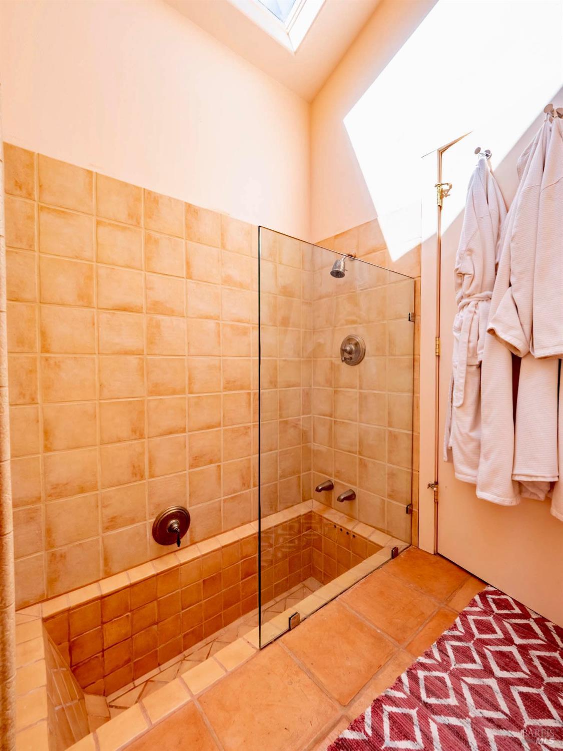 Detail Gallery Image 15 of 43 For 17555 Indian Creek Rd, Philo,  CA 95466 - 2 Beds | 2 Baths