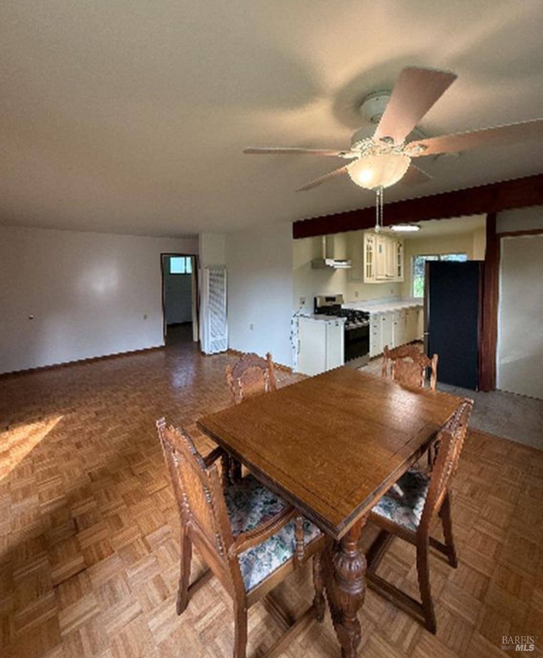 Detail Gallery Image 2 of 6 For 2137 Penny Ln, Napa,  CA 94559 - 3 Beds | 1 Baths