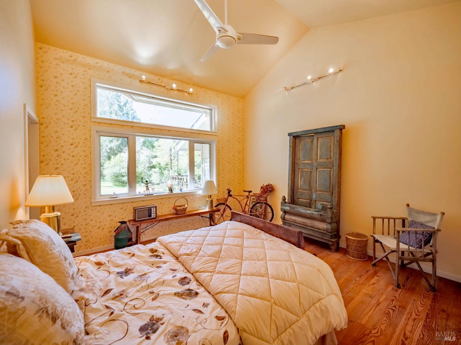Detail Gallery Image 17 of 43 For 17555 Indian Creek Rd, Philo,  CA 95466 - 2 Beds | 2 Baths