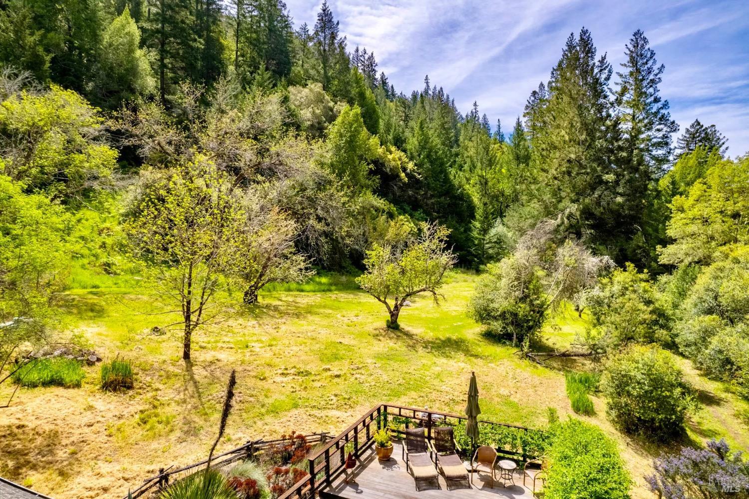 Detail Gallery Image 28 of 43 For 17555 Indian Creek Rd, Philo,  CA 95466 - 2 Beds | 2 Baths