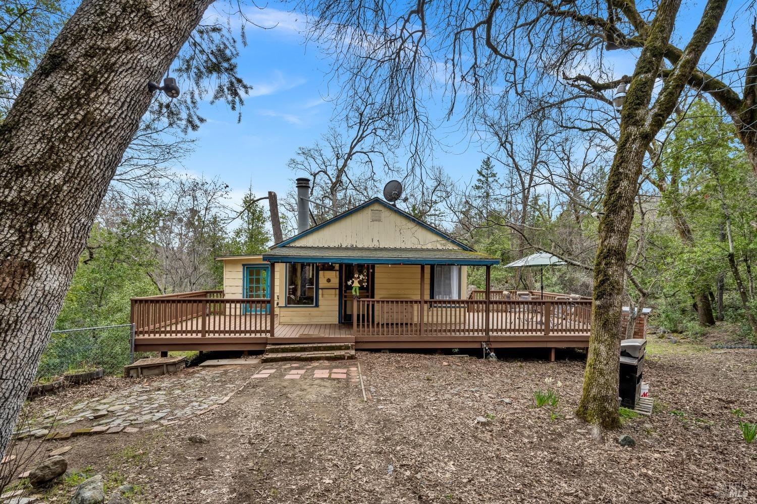 Detail Gallery Image 1 of 27 For 14031 Ettawa Springs Rd, Middletown,  CA 95461 - 3 Beds | 1 Baths