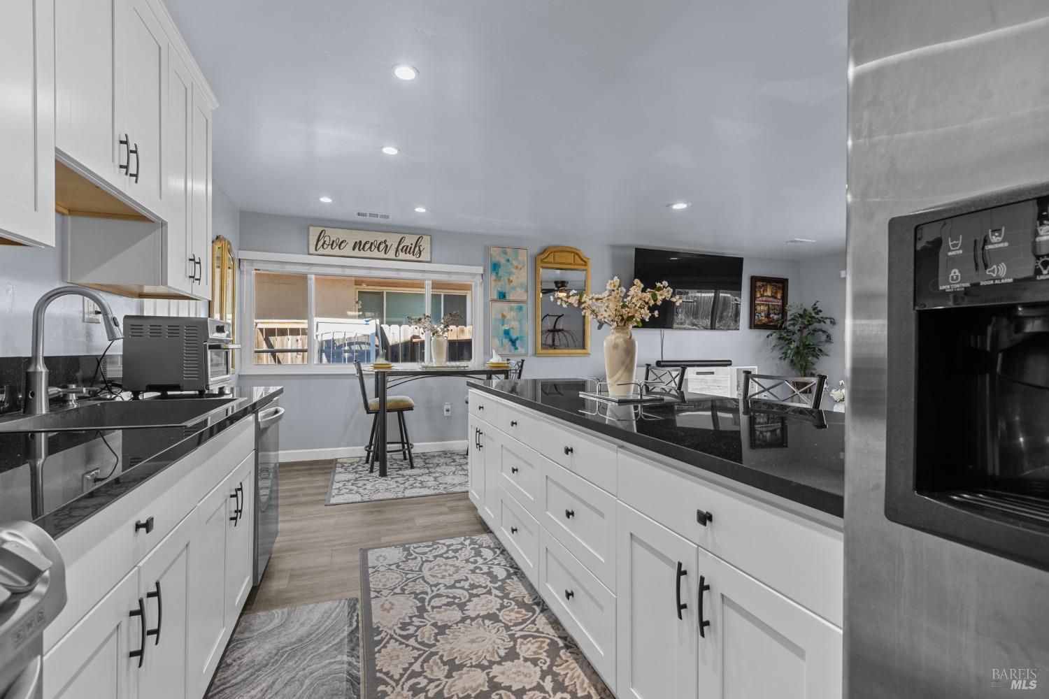 Begonia Boulevard, Fairfield, California image 5