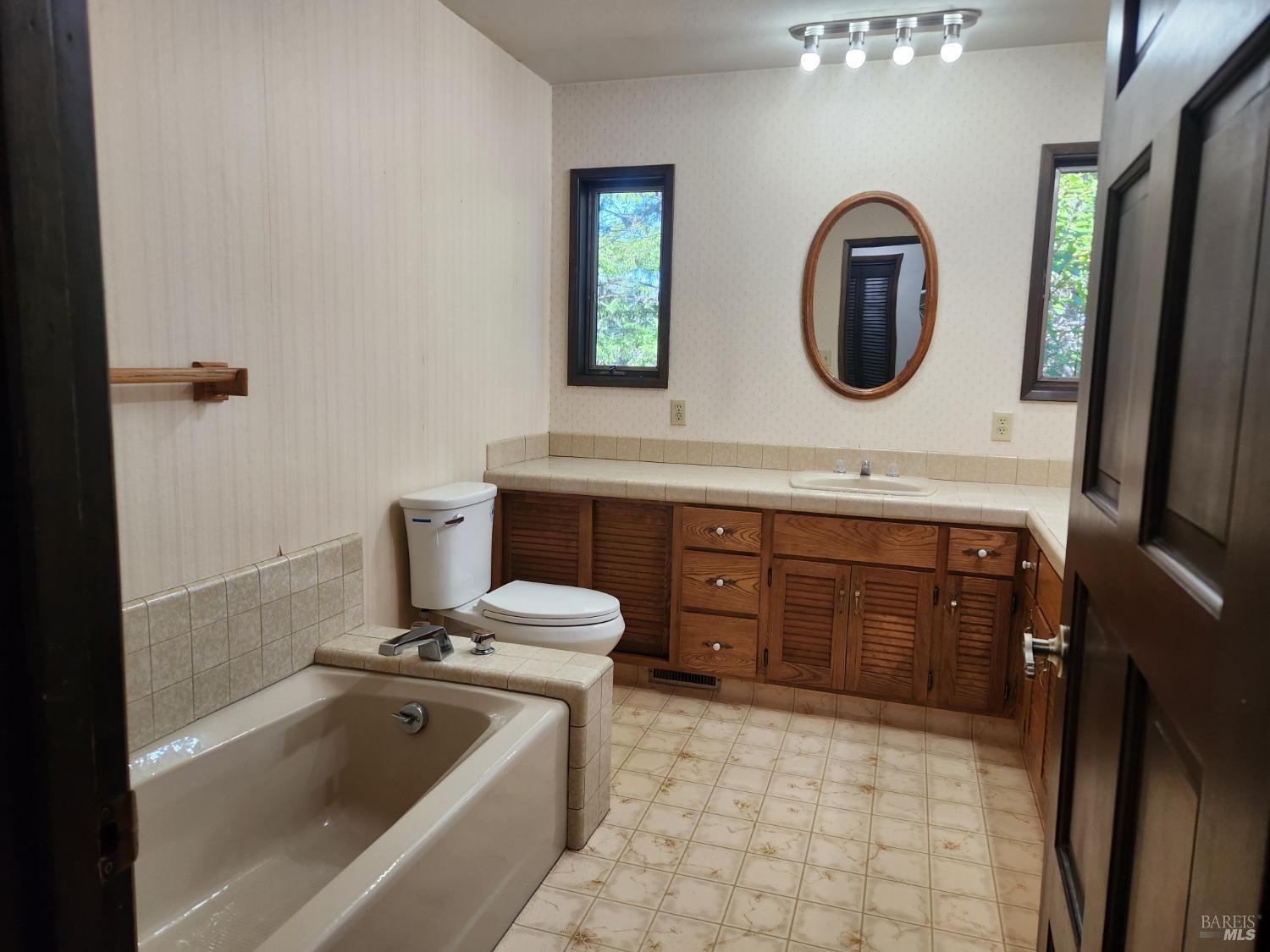 Detail Gallery Image 23 of 36 For 1201 Muir Mill Rd, Willits,  CA 95490 - 3 Beds | 3 Baths