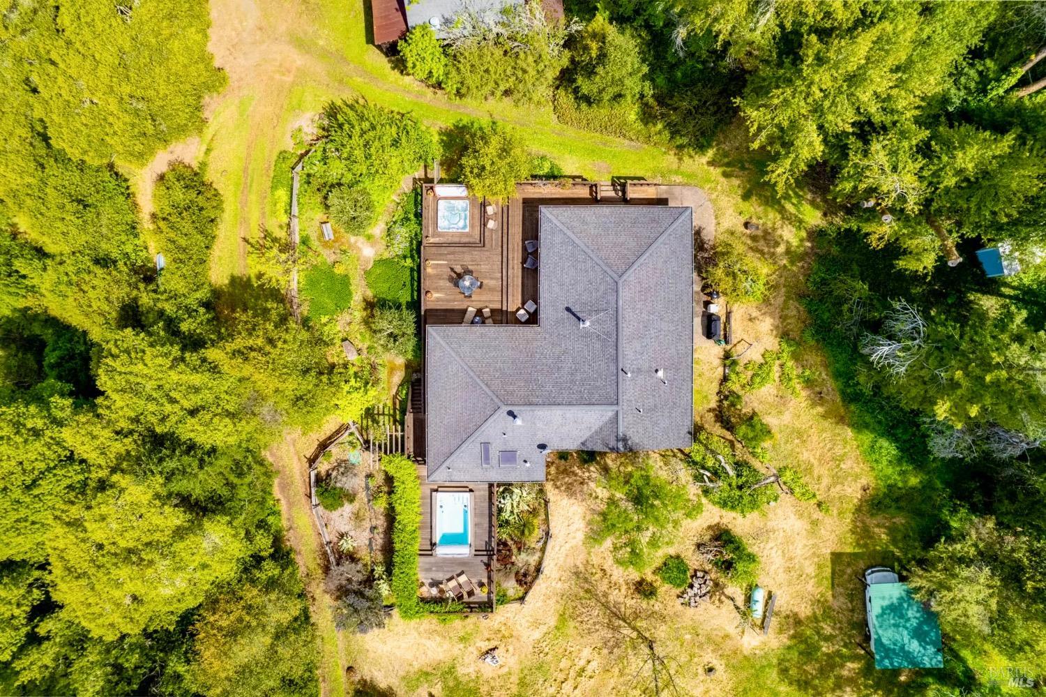 Detail Gallery Image 20 of 43 For 17555 Indian Creek Rd, Philo,  CA 95466 - 2 Beds | 2 Baths