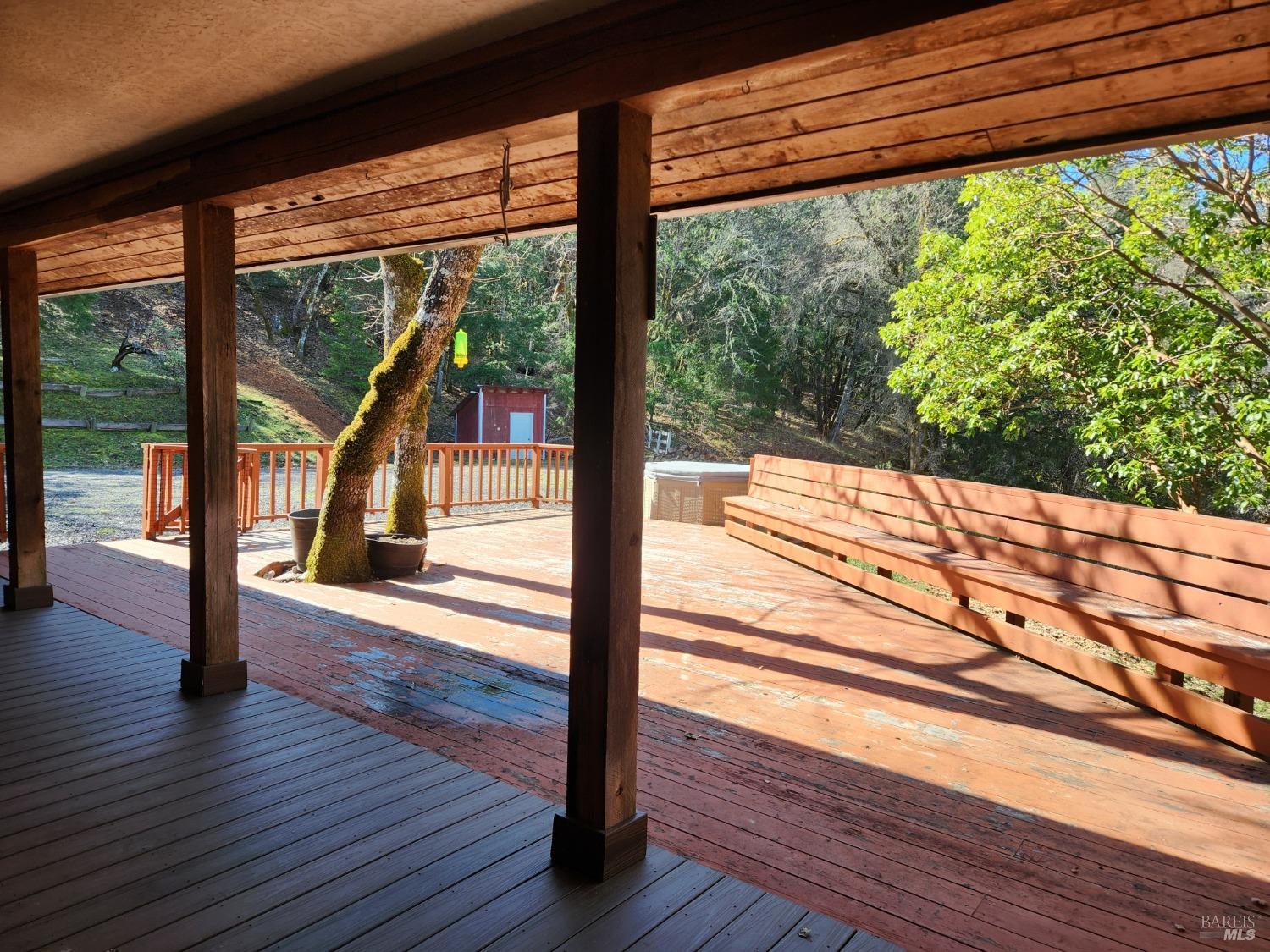 Detail Gallery Image 5 of 36 For 1201 Muir Mill Rd, Willits,  CA 95490 - 3 Beds | 3 Baths