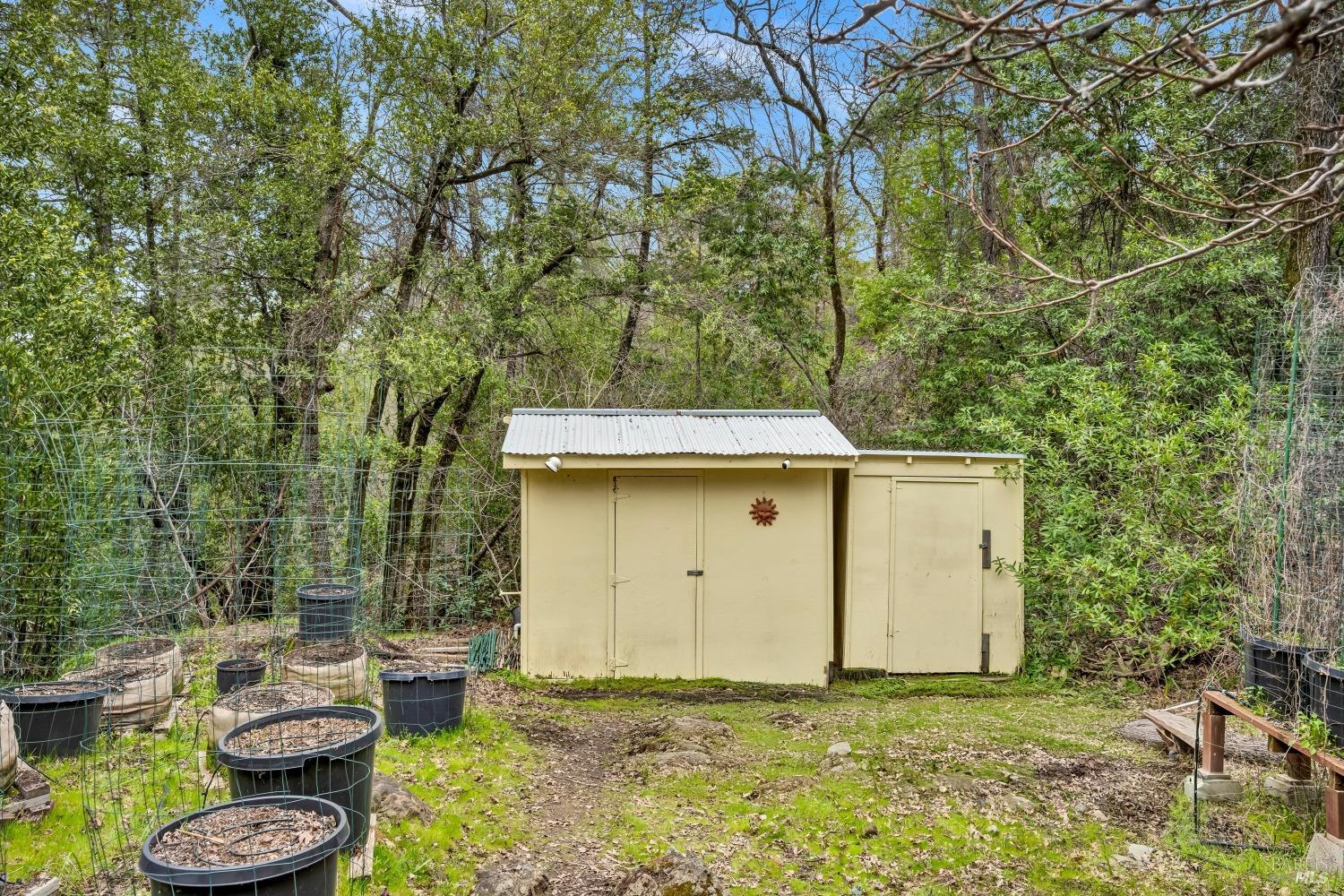 Detail Gallery Image 11 of 27 For 14031 Ettawa Springs Rd, Middletown,  CA 95461 - 3 Beds | 1 Baths