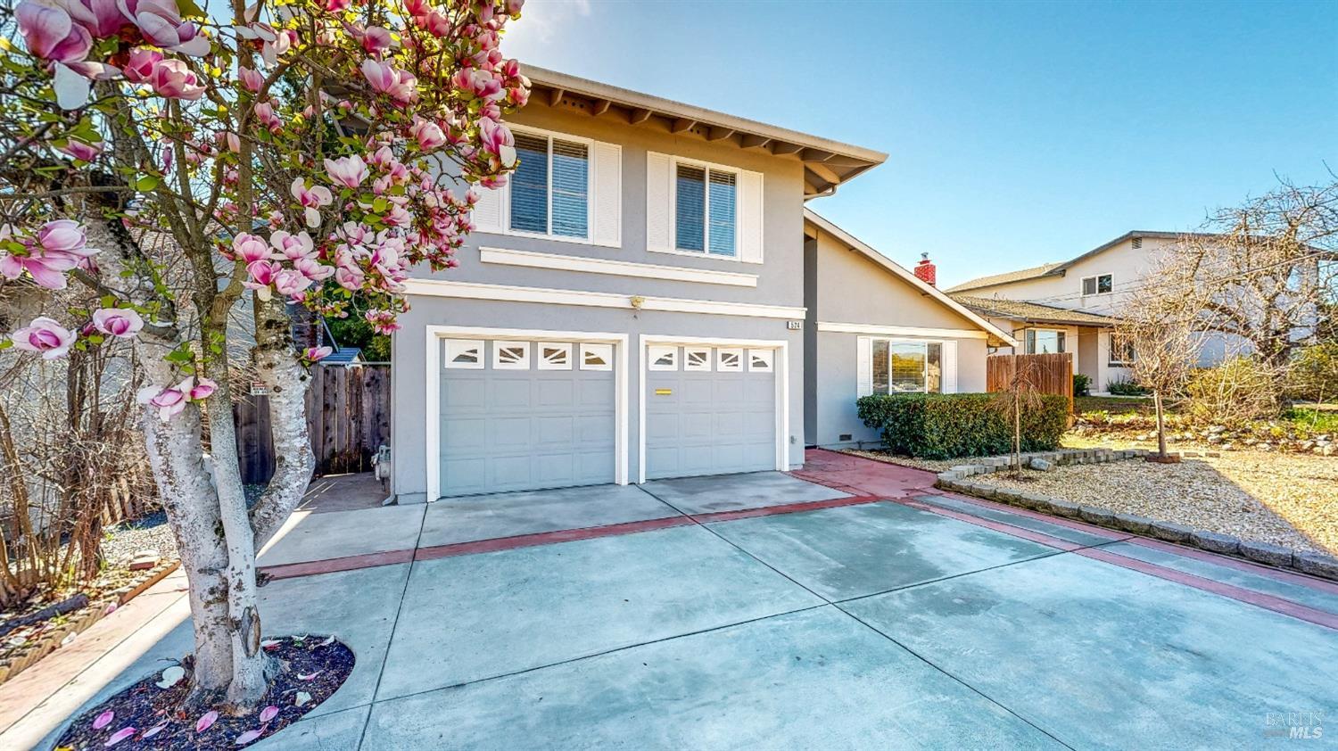 Detail Gallery Image 1 of 1 For 524 Ely Blvd, Petaluma,  CA 94954 - 4 Beds | 3 Baths