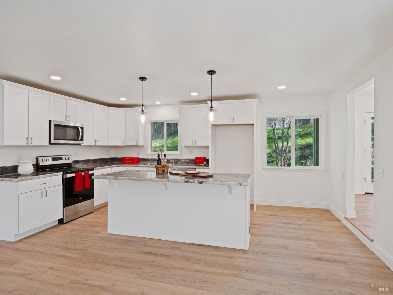 Detail Gallery Image 7 of 37 For 1775 Road B Unkn, Redwood Valley,  CA 95470 - 3 Beds | 2 Baths