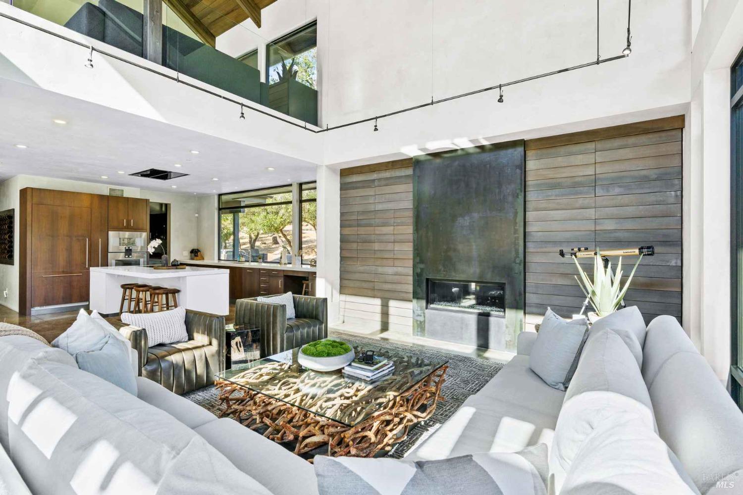 Detail Gallery Image 6 of 35 For 2610 Atlas Peak Rd #2,  Napa,  CA 94558 - 4 Beds | 4 Baths