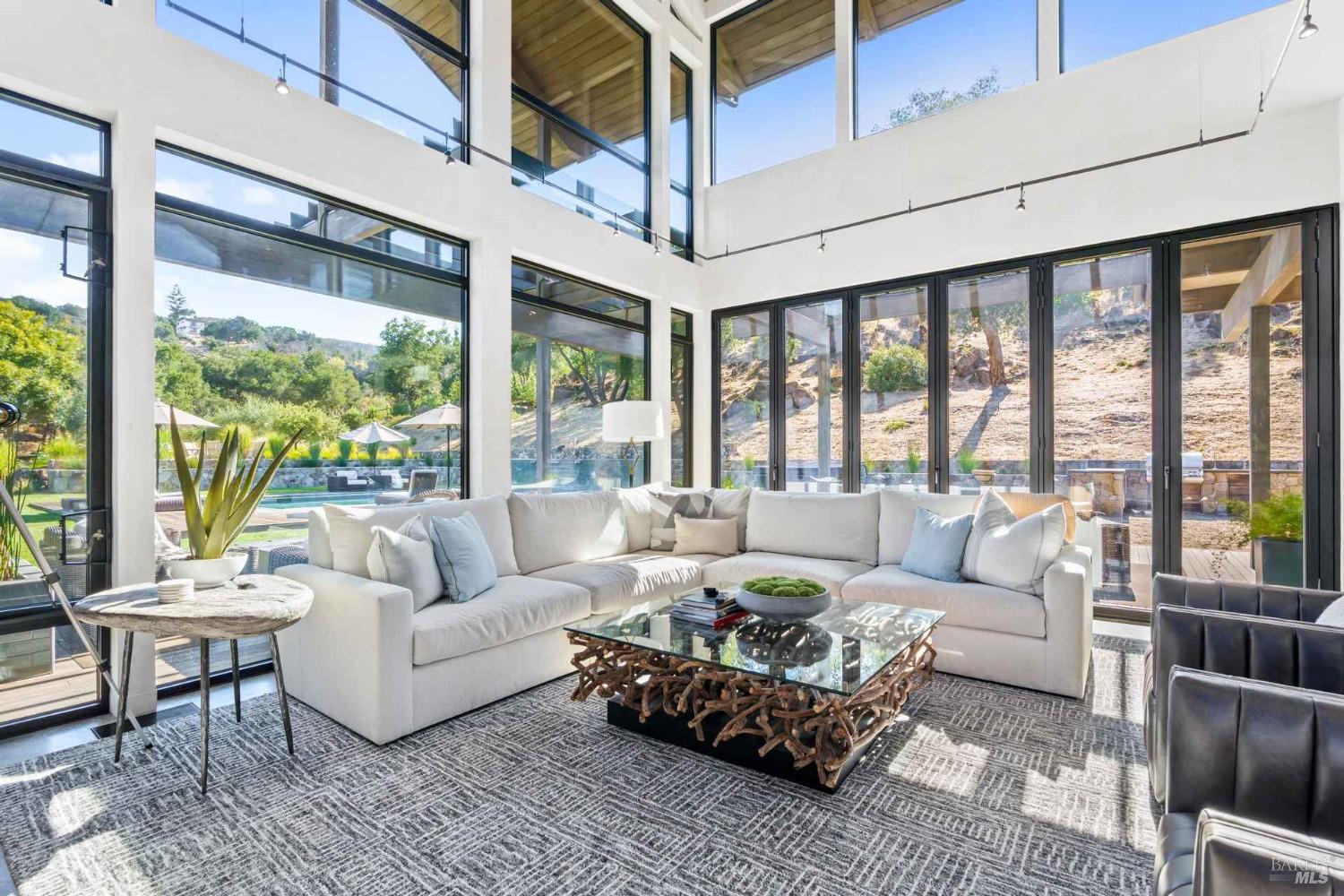 Detail Gallery Image 7 of 35 For 2610 Atlas Peak Rd #2,  Napa,  CA 94558 - 4 Beds | 4 Baths
