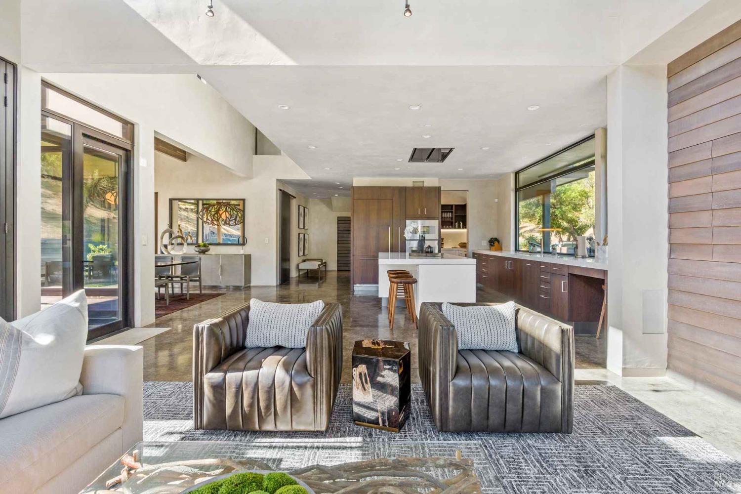 Detail Gallery Image 4 of 35 For 2610 Atlas Peak Rd #2,  Napa,  CA 94558 - 4 Beds | 4 Baths