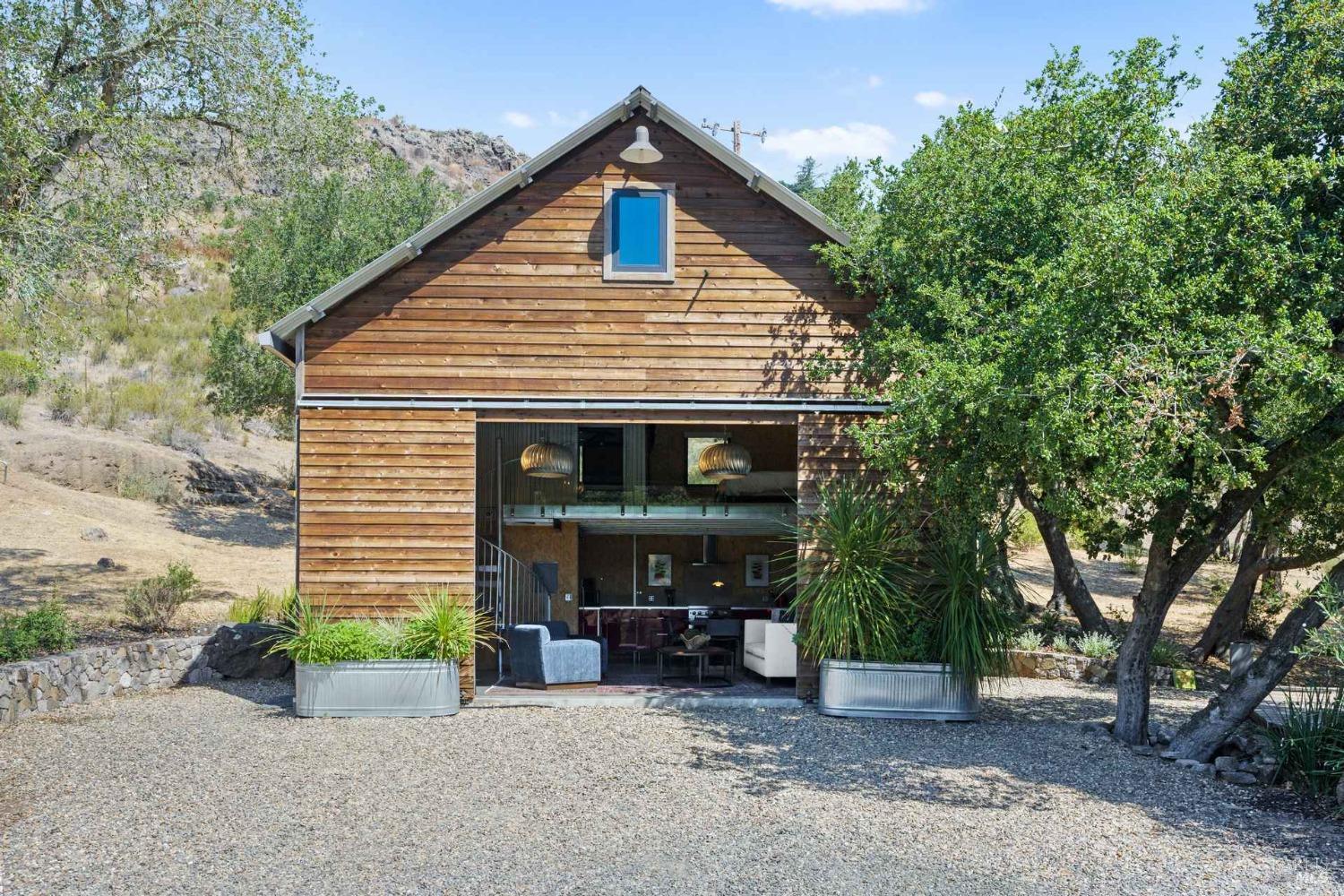 Detail Gallery Image 24 of 35 For 2610 Atlas Peak Rd #2,  Napa,  CA 94558 - 4 Beds | 4 Baths