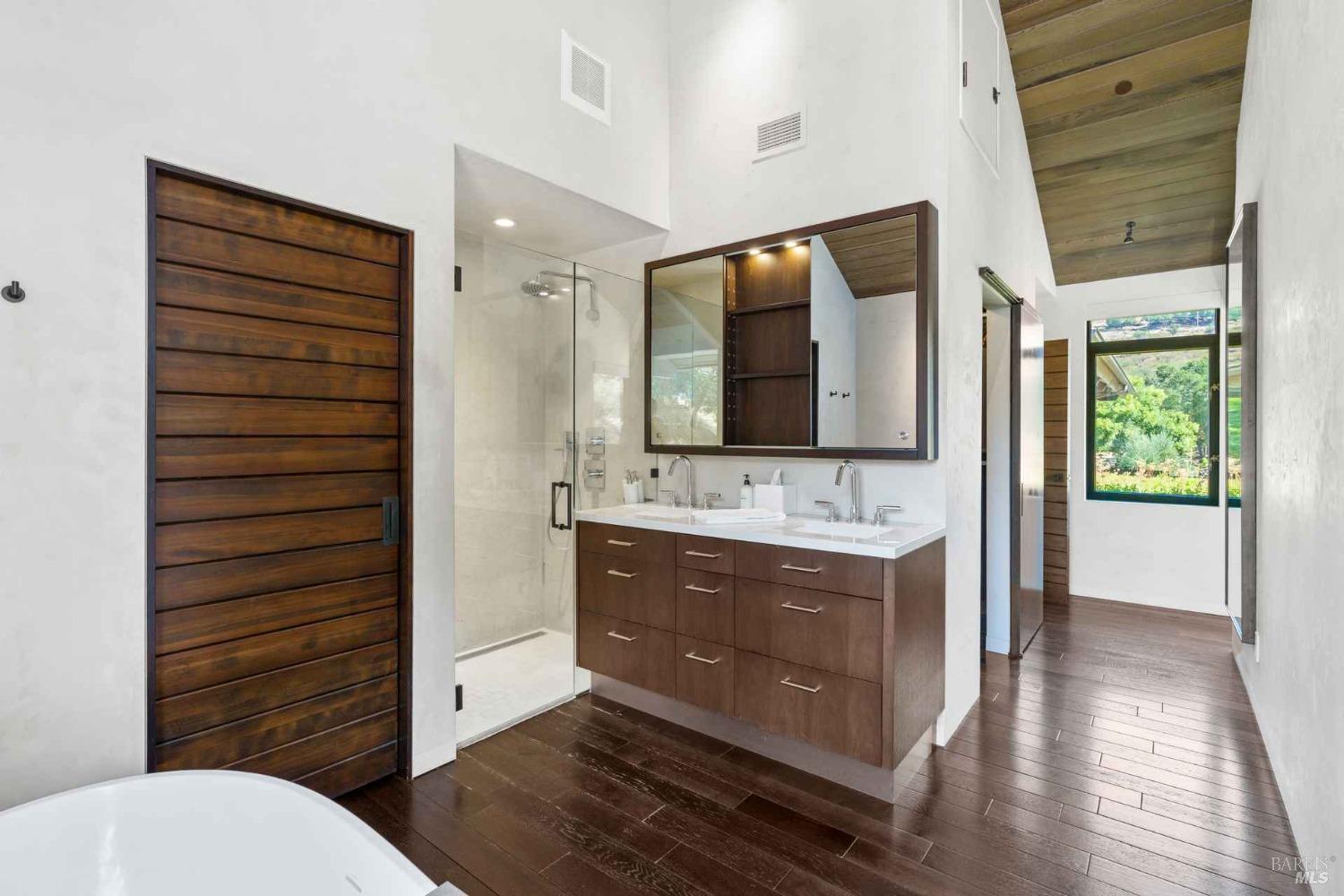 Detail Gallery Image 22 of 35 For 2610 Atlas Peak Rd #2,  Napa,  CA 94558 - 4 Beds | 4 Baths