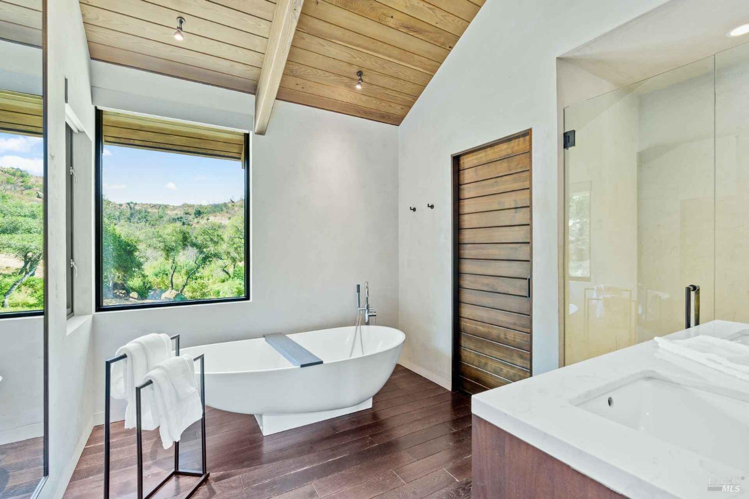 Detail Gallery Image 21 of 35 For 2610 Atlas Peak Rd #2,  Napa,  CA 94558 - 4 Beds | 4 Baths