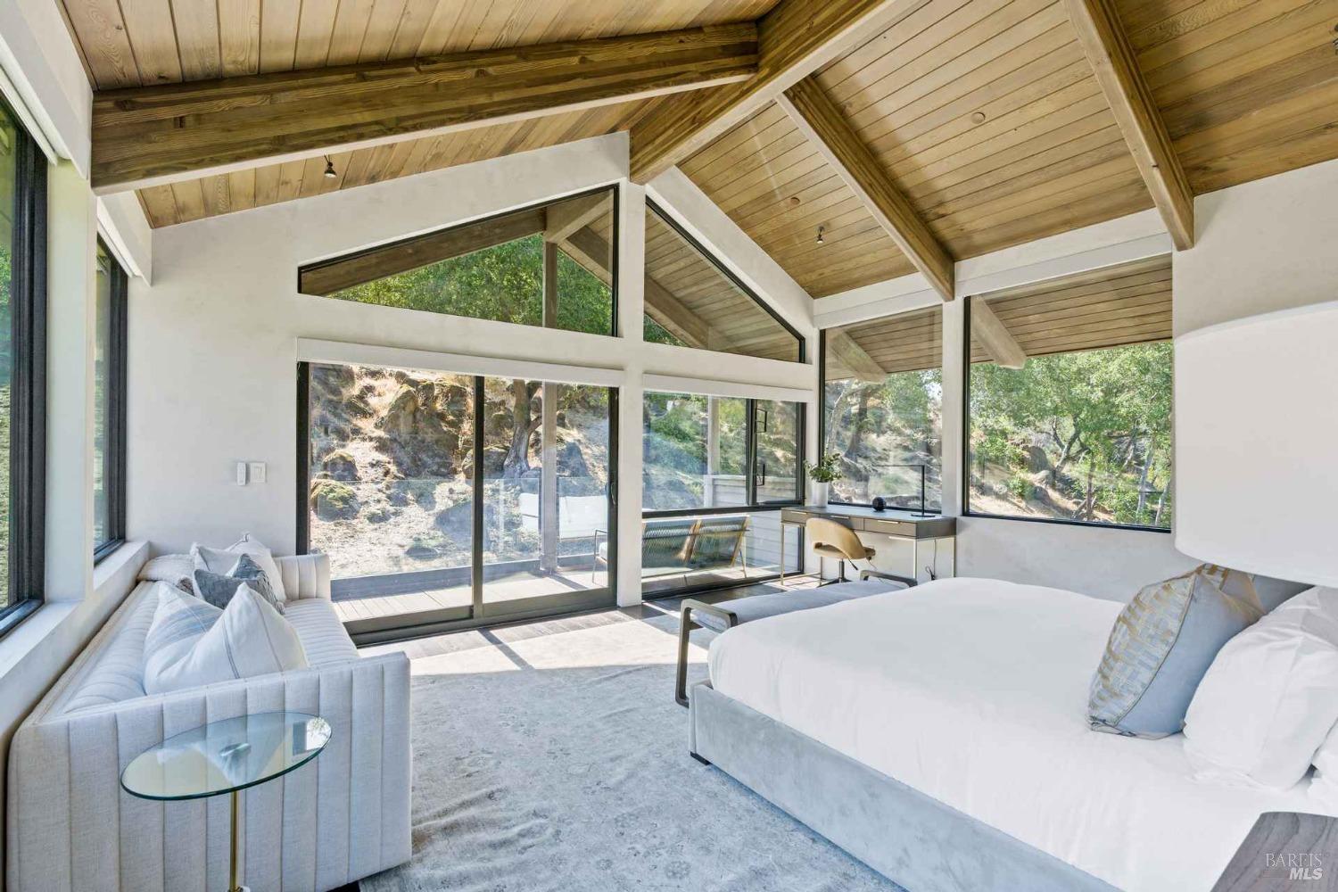 Detail Gallery Image 19 of 35 For 2610 Atlas Peak Rd #2,  Napa,  CA 94558 - 4 Beds | 4 Baths