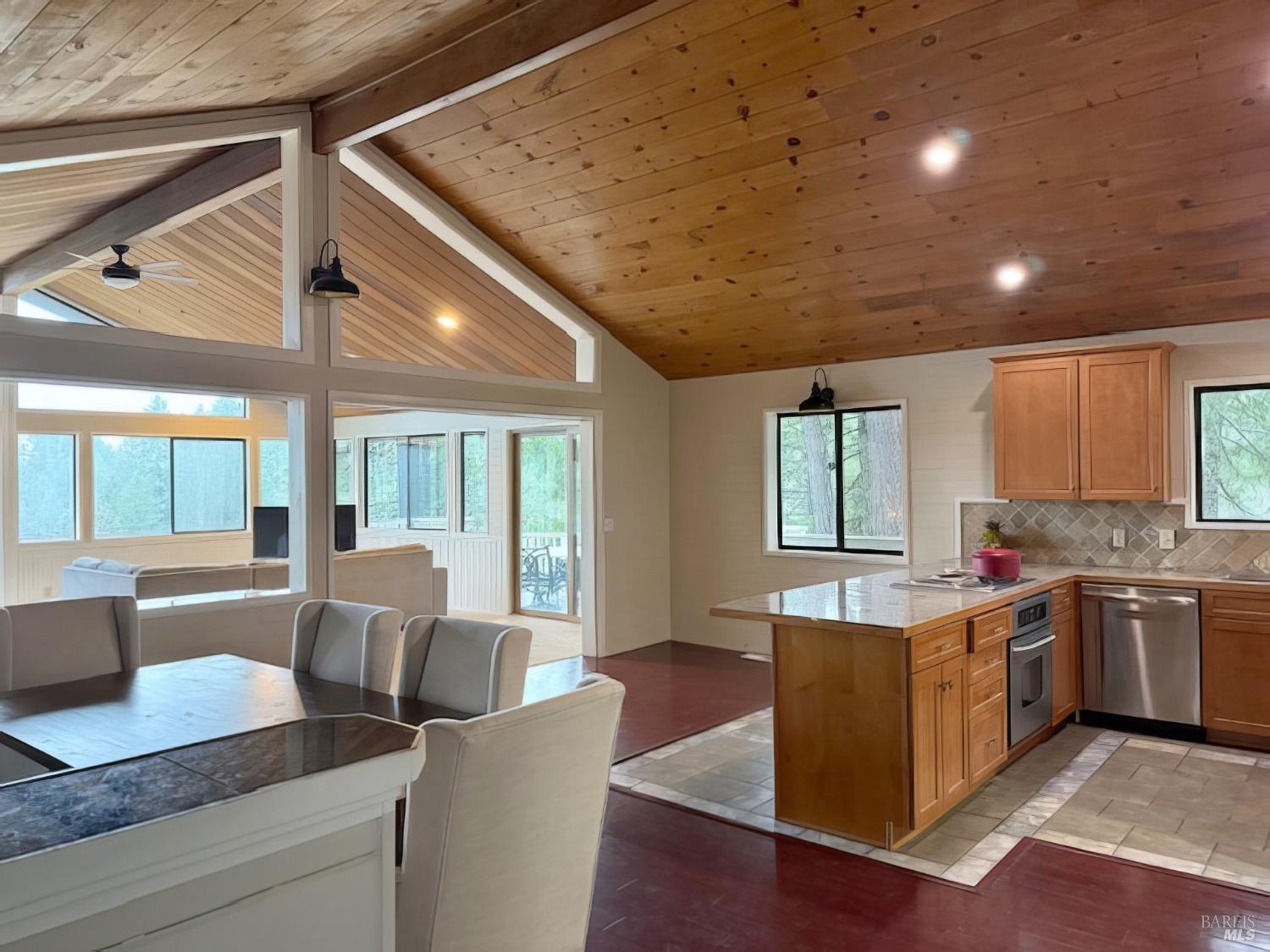 Detail Gallery Image 5 of 33 For 27620 Poppy Dr, Willits,  CA 95490 - 3 Beds | 2 Baths