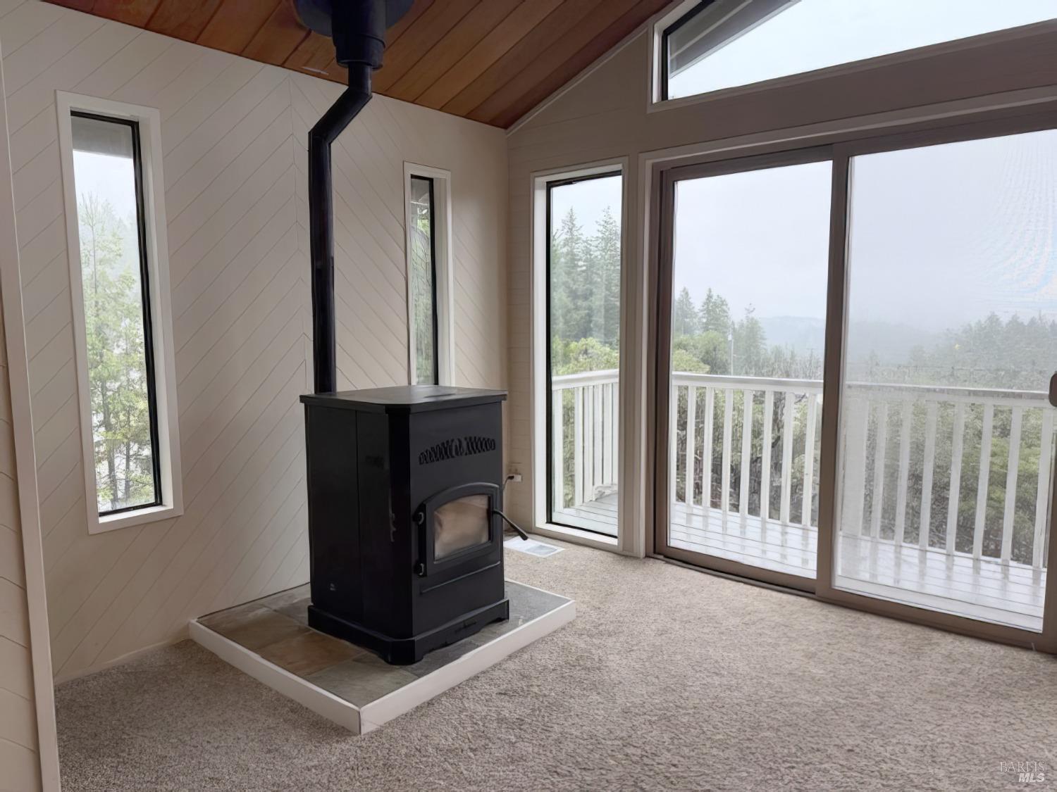 Detail Gallery Image 13 of 33 For 27620 Poppy Dr, Willits,  CA 95490 - 3 Beds | 2 Baths
