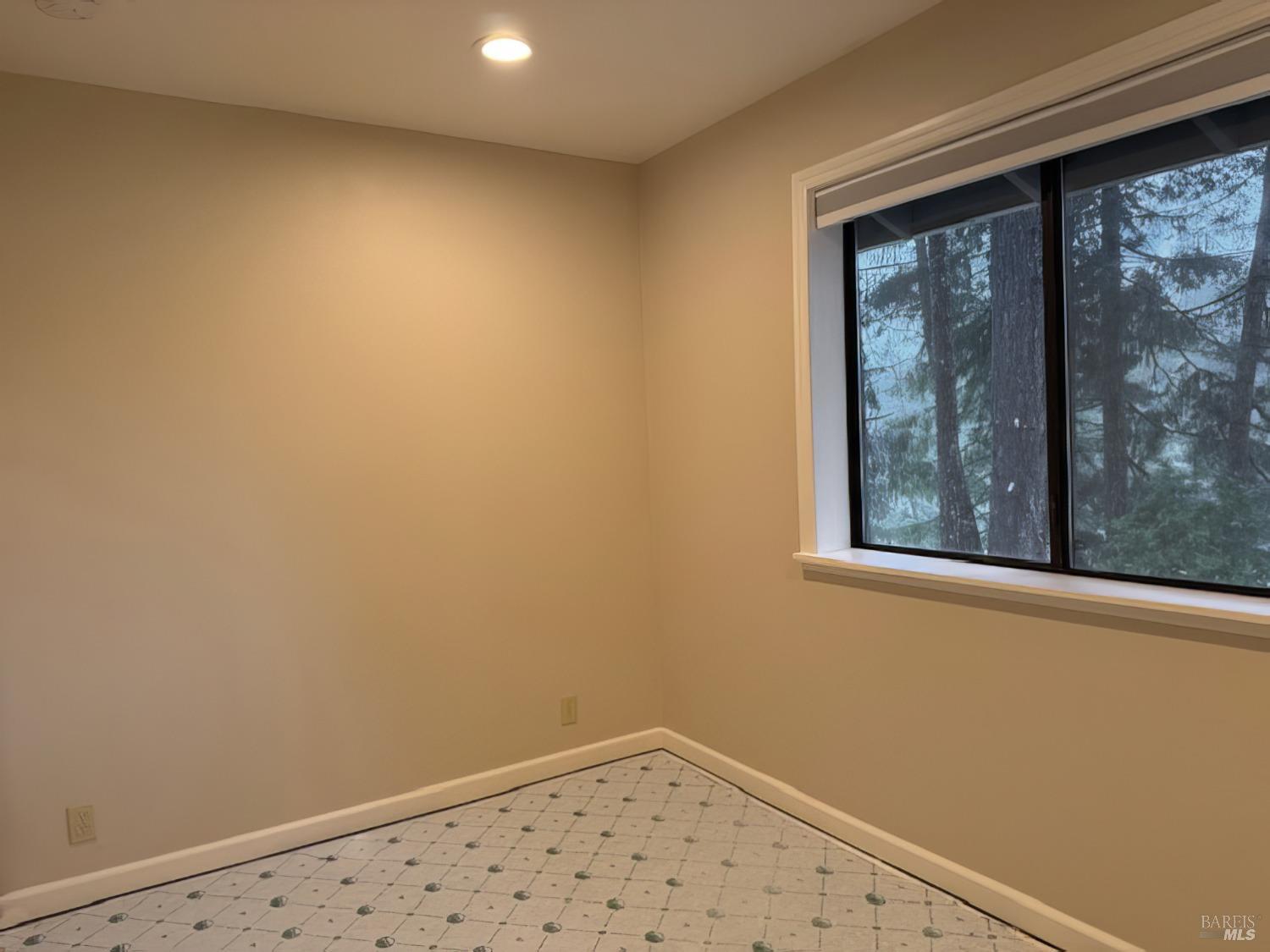 Detail Gallery Image 18 of 33 For 27620 Poppy Dr, Willits,  CA 95490 - 3 Beds | 2 Baths