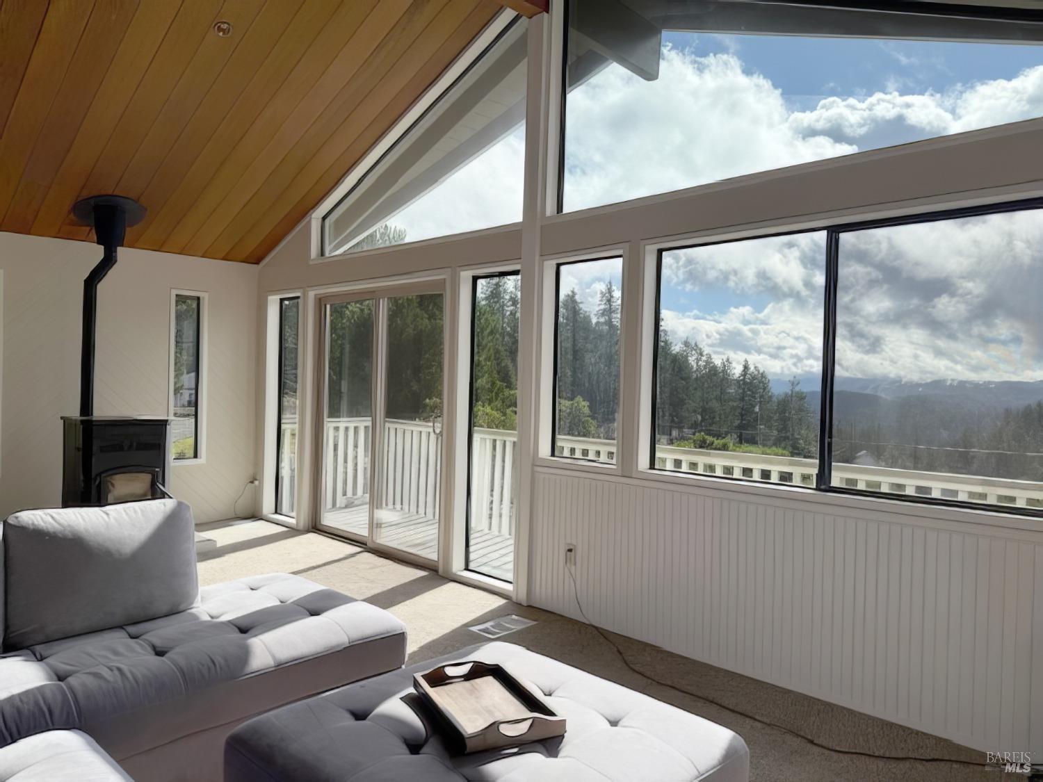 Detail Gallery Image 12 of 33 For 27620 Poppy Dr, Willits,  CA 95490 - 3 Beds | 2 Baths