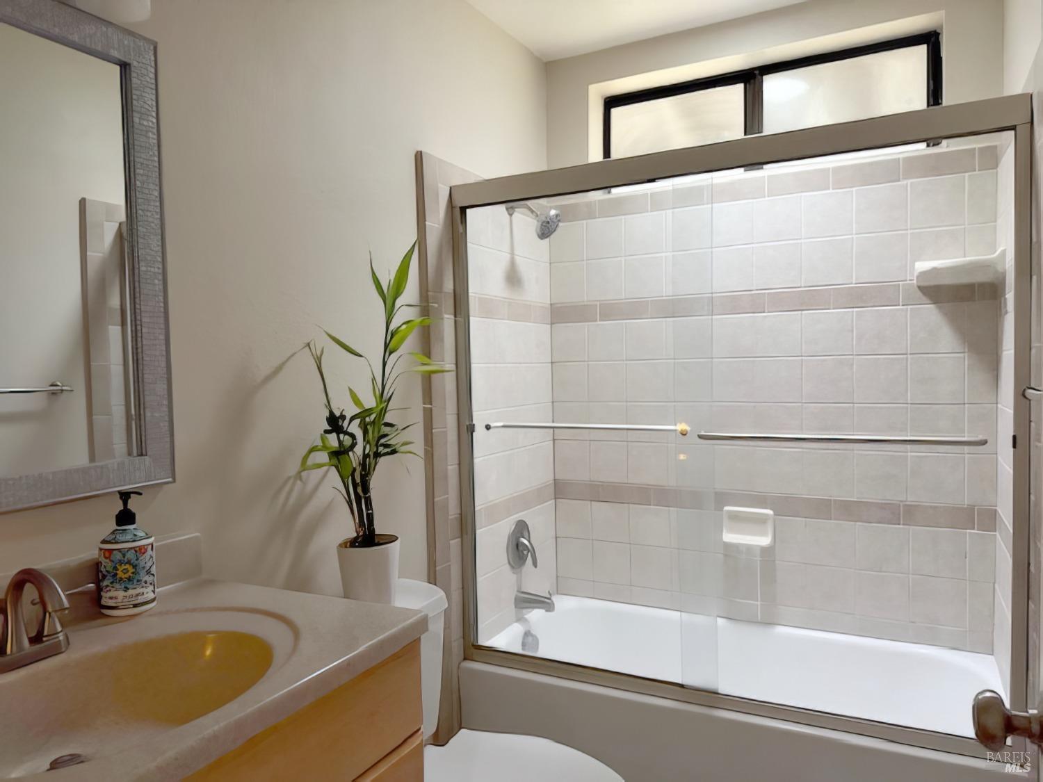 Detail Gallery Image 16 of 33 For 27620 Poppy Dr, Willits,  CA 95490 - 3 Beds | 2 Baths