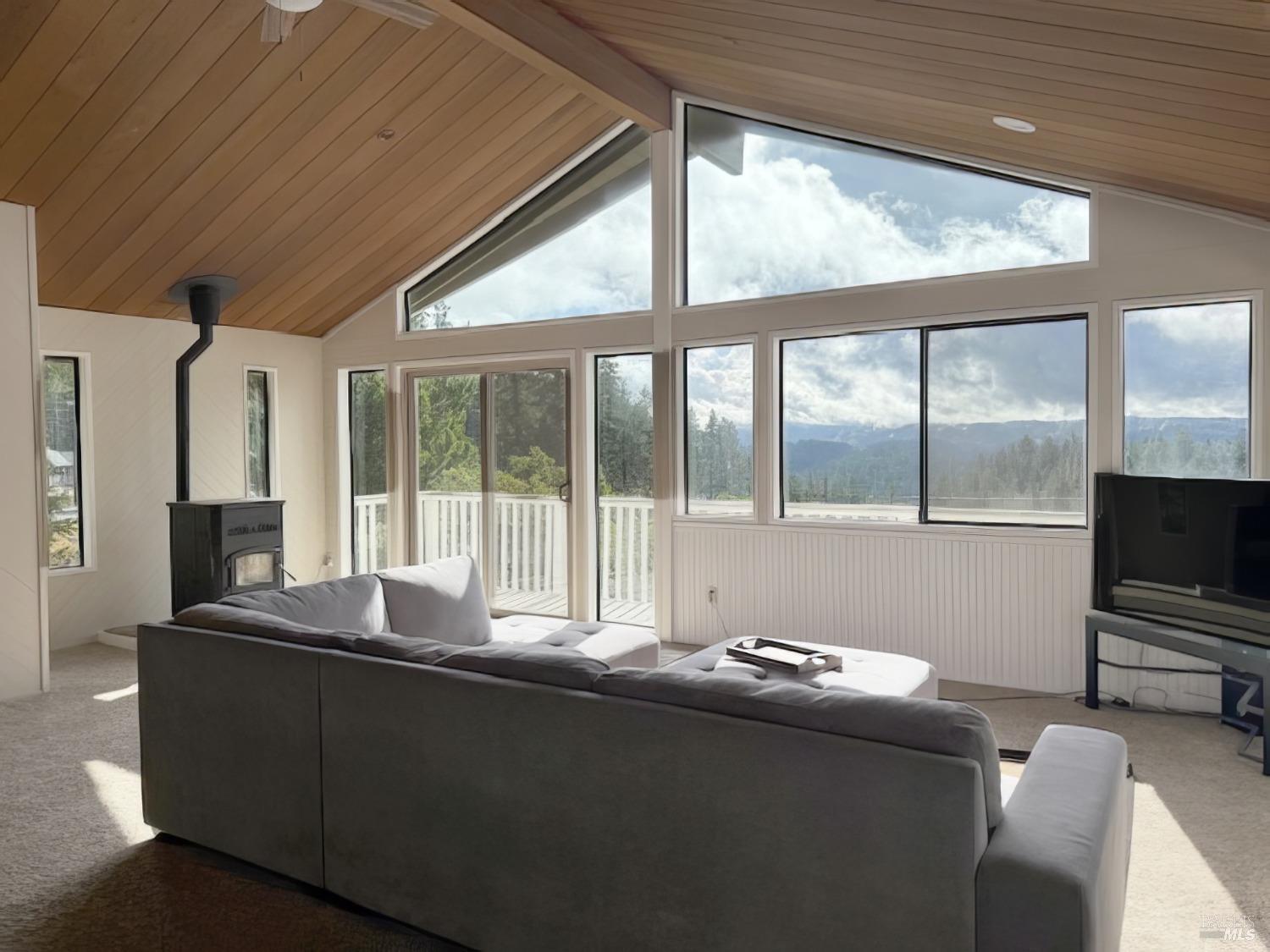 Detail Gallery Image 11 of 33 For 27620 Poppy Dr, Willits,  CA 95490 - 3 Beds | 2 Baths